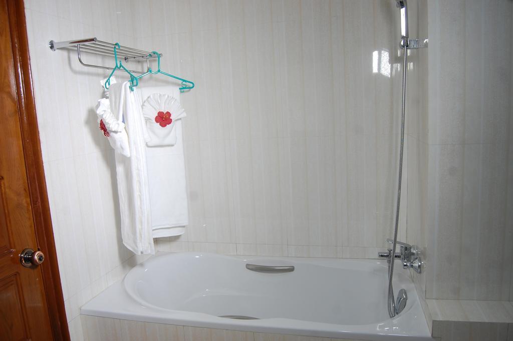 Su Tine San Royal Palace Hotel Bagan Room photo