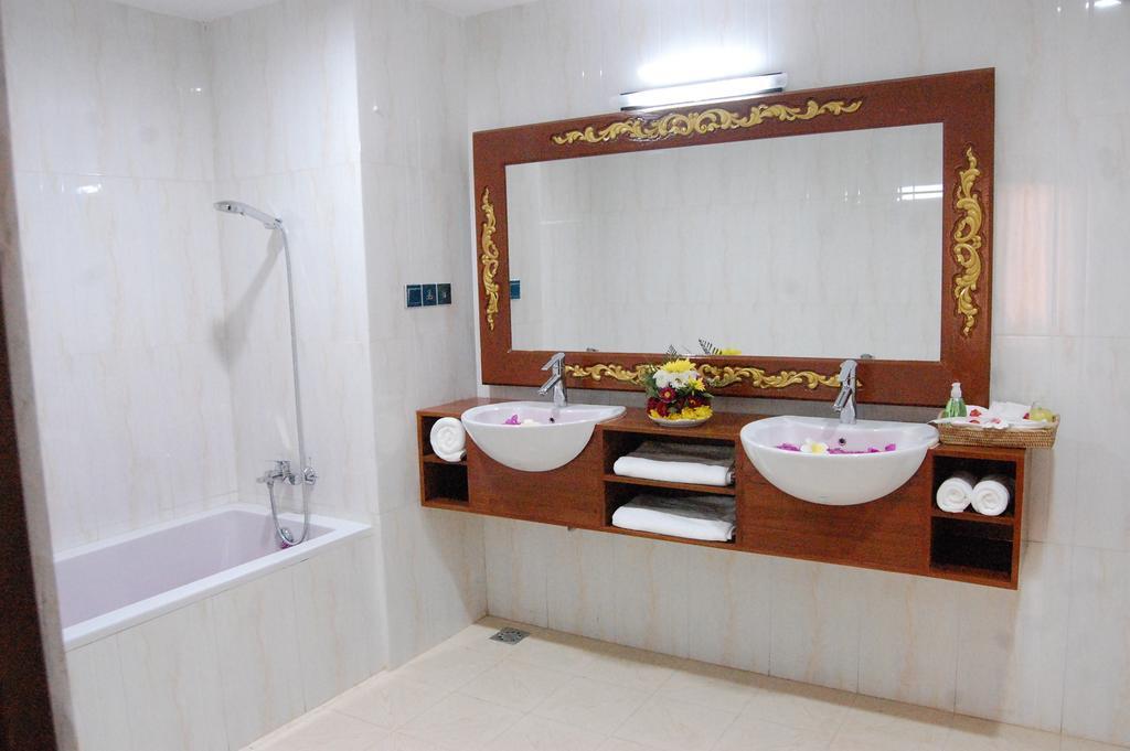 Su Tine San Royal Palace Hotel Bagan Room photo