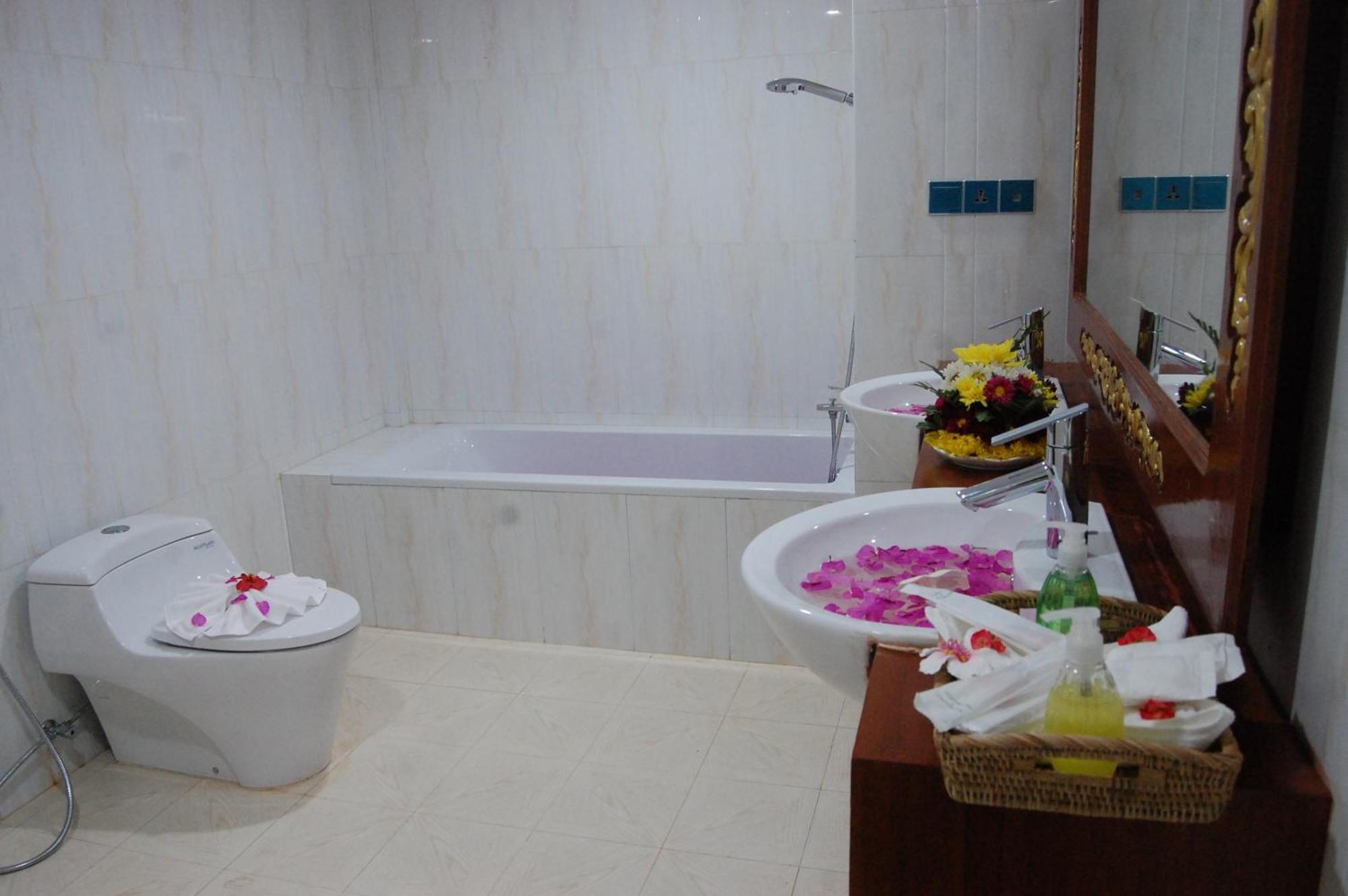 Su Tine San Royal Palace Hotel Bagan Exterior photo