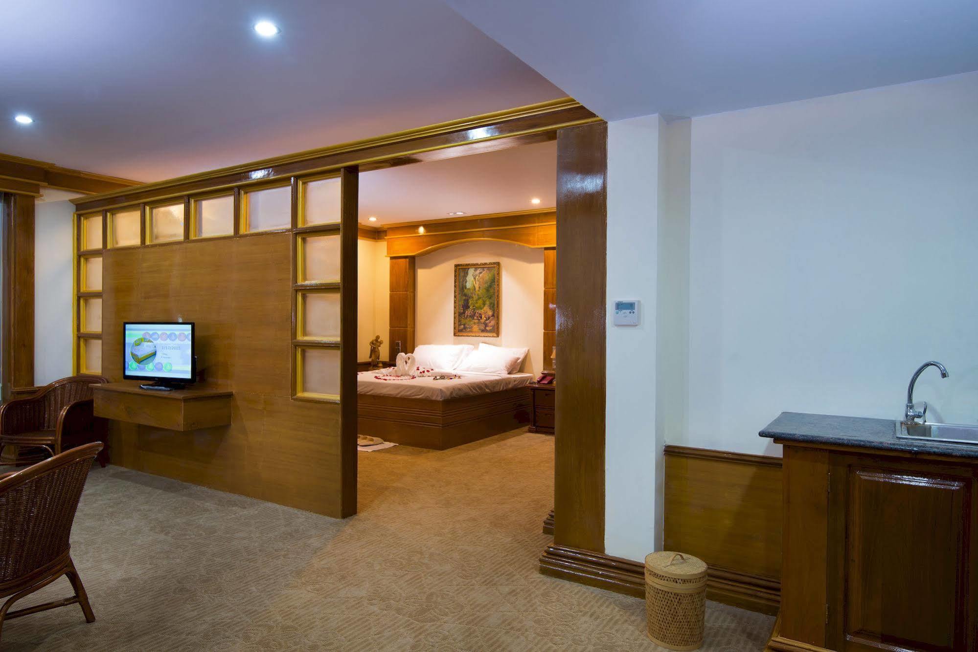 Su Tine San Royal Palace Hotel Bagan Exterior photo